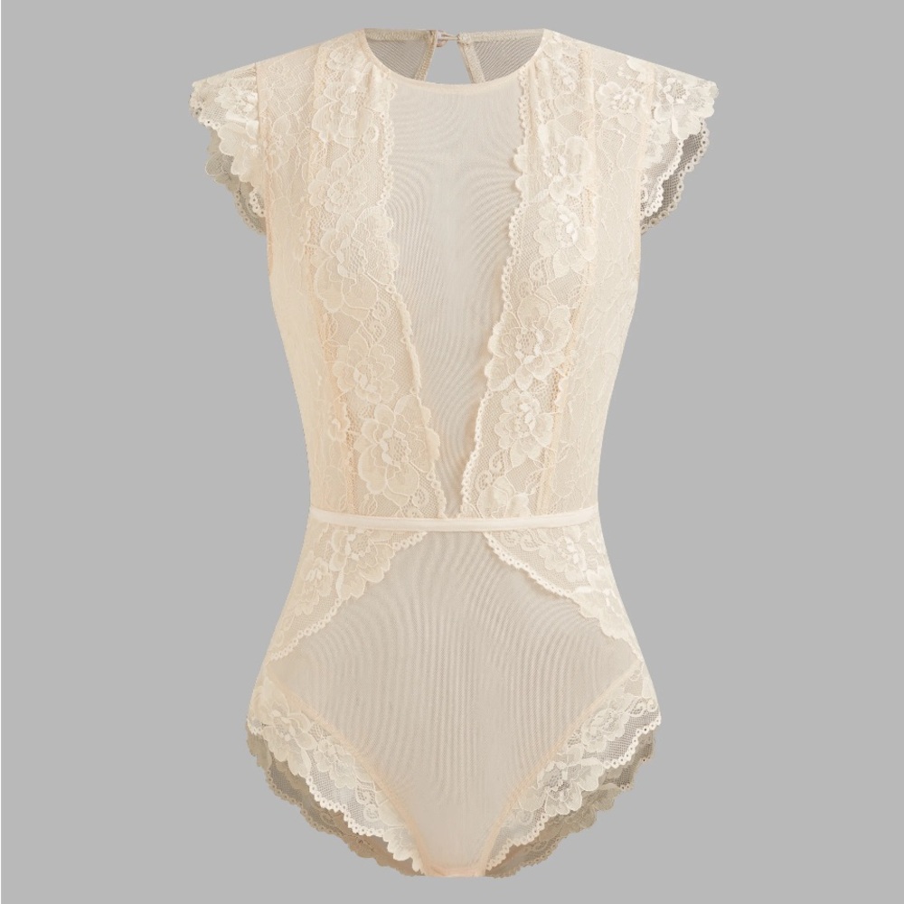 NWOT Cider Cream Bodysuit with Scalloped Lace and Sheer Panels Sz 8 Never Worn